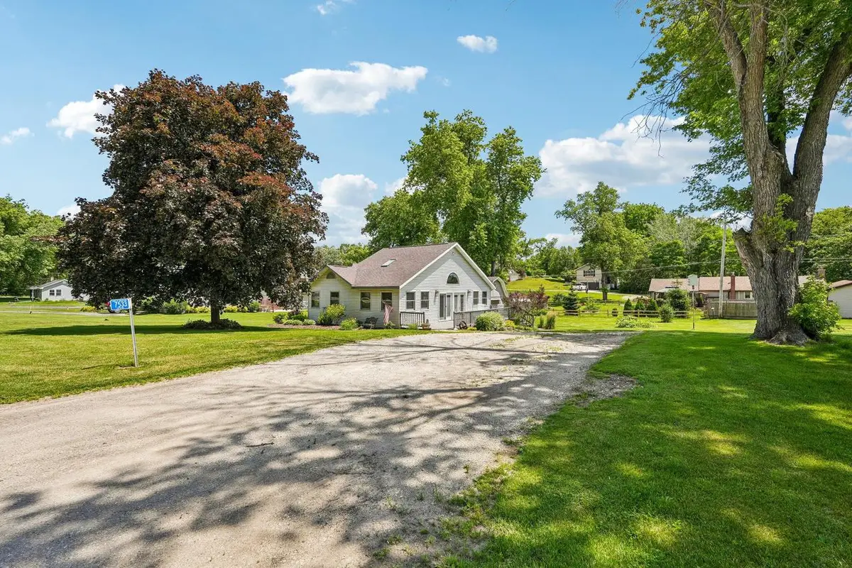7533 337th AVENUE, Burlington, WI 53105 - #1
