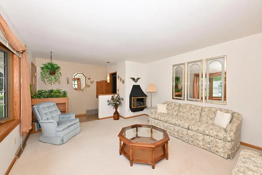 26624 Waubeesee Lake DRIVE, Waterford, WI 53185 - #2