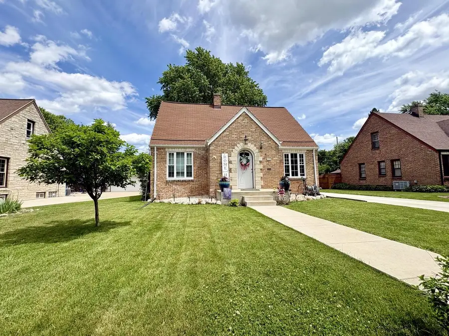 3550 S 58th STREET, Milwaukee, WI 53220 - #2
