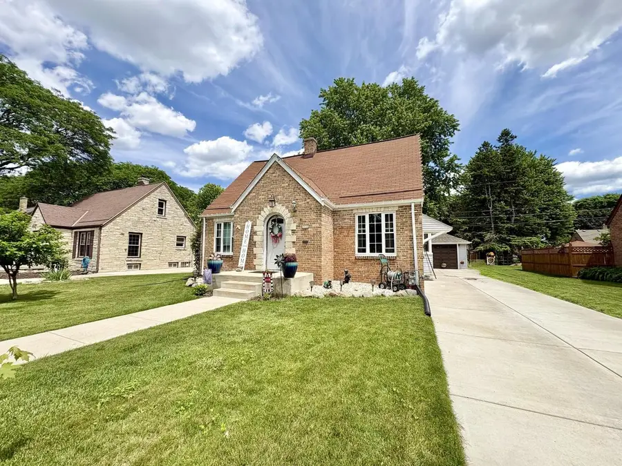 3550 S 58th STREET, Milwaukee, WI 53220 - #3