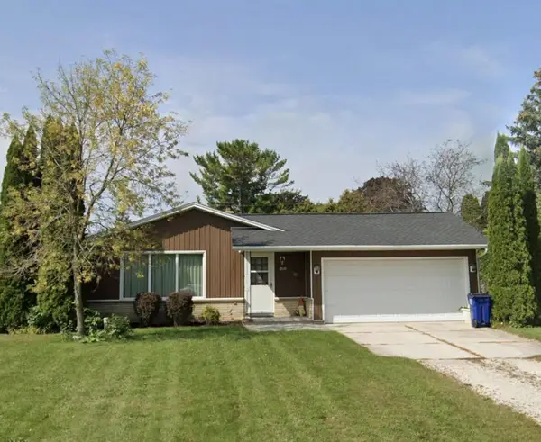 4302 E Parke Ridge LANE, Sheboygan, WI 53083