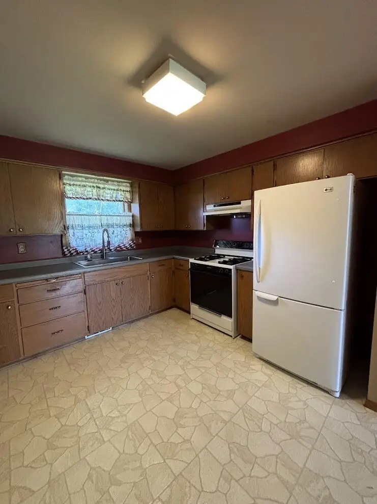 4302 E Parke Ridge LANE, Sheboygan, WI 53083 - #3