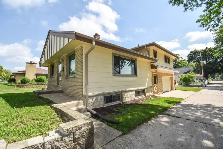 836 S 95th STREET, West Allis, WI 53214 - #2