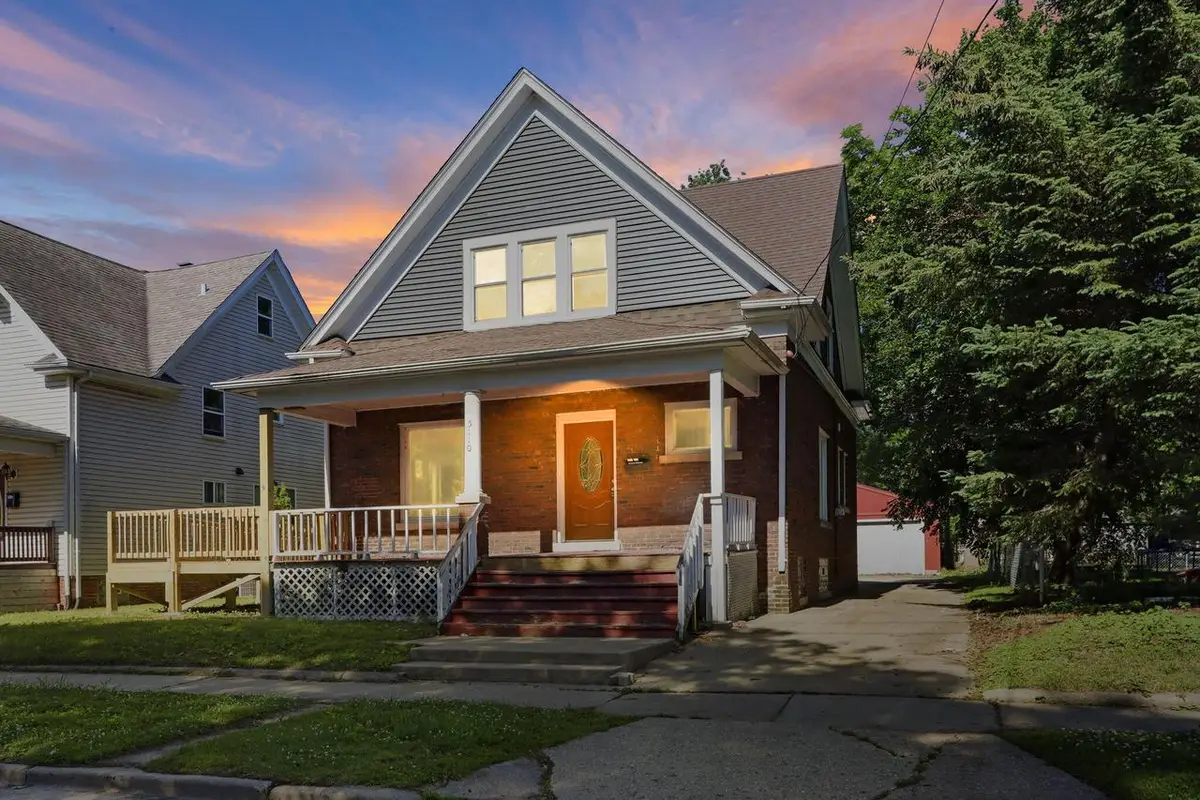 5110 19th AVENUE, Kenosha, WI 53140 - #1