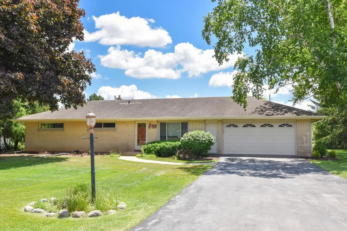 N79W16119 Community DRIVE, Menomonee Falls, WI 53051 - #1