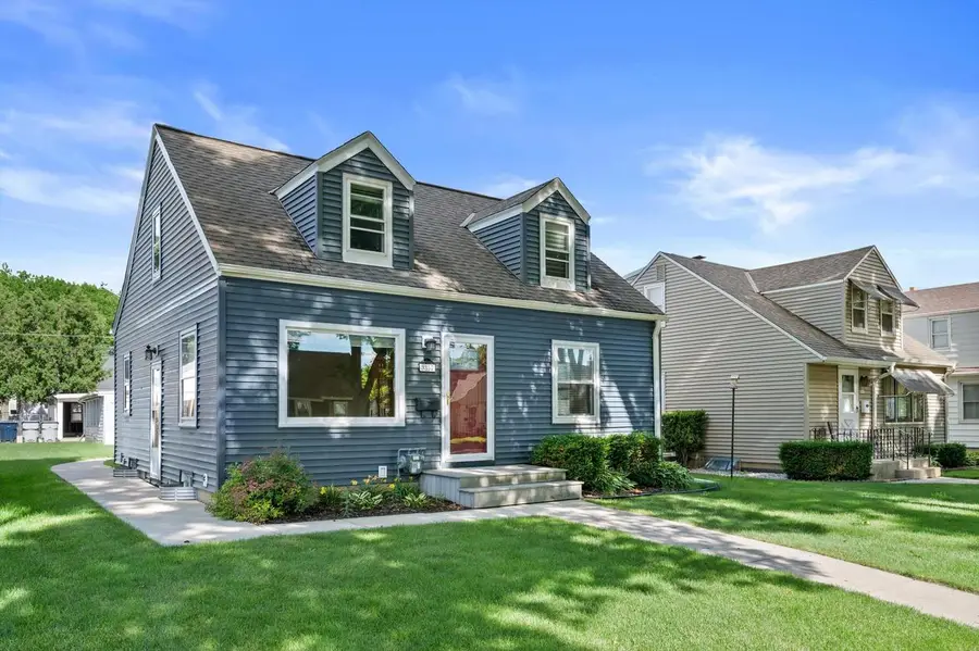 3357 N 90th STREET, Milwaukee, WI 53222 - #2