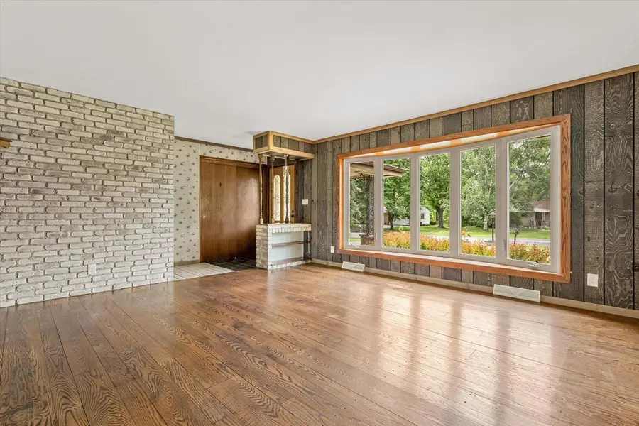 W136N8704 Esquire ROAD, Menomonee Falls, WI 53051 - #3