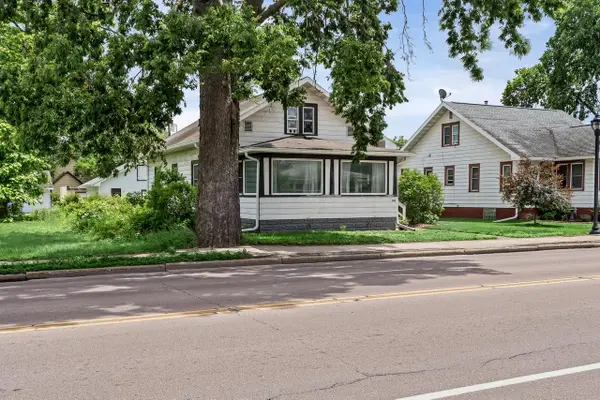 1328 George STREET, La Crosse, WI 54603