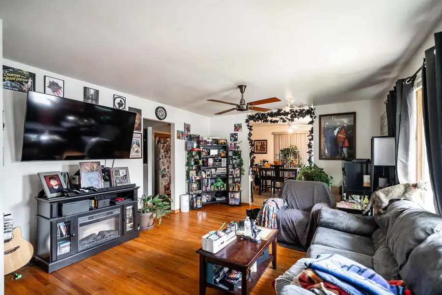 865 Harding AVENUE #867-869, Waukesha, WI 53186 - #2