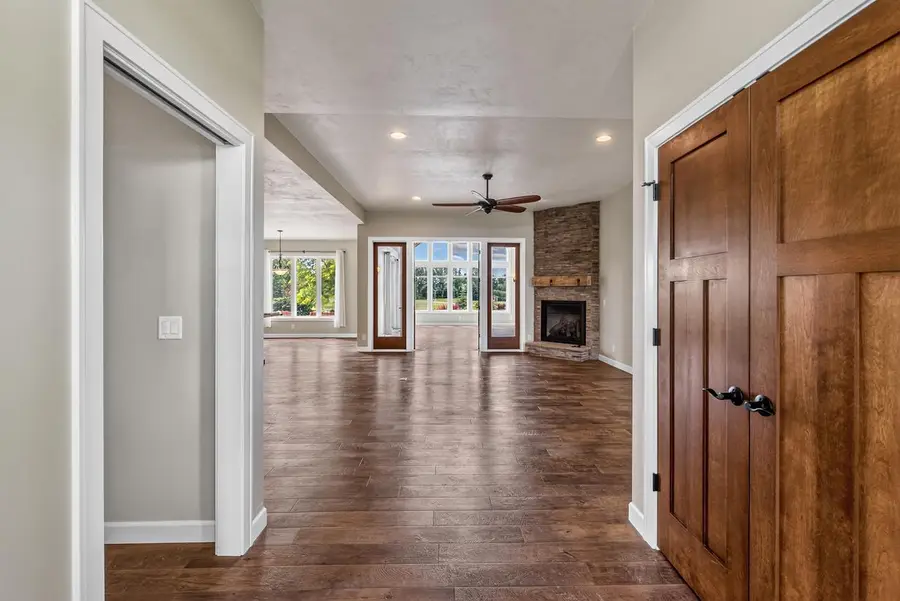 5209 Notre Dame DRIVE, Omro, WI 54963 - #3