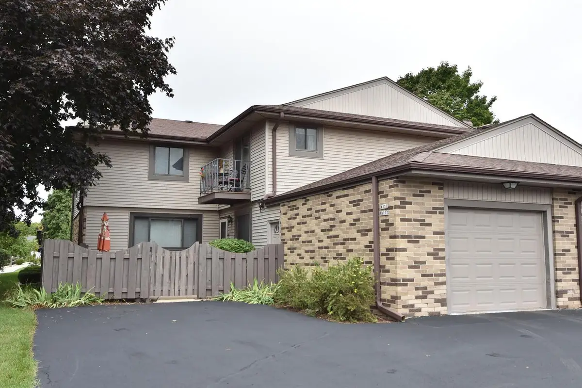 W178N9710 Riversbend CIRCLE W, Germantown, WI 53022 - #1