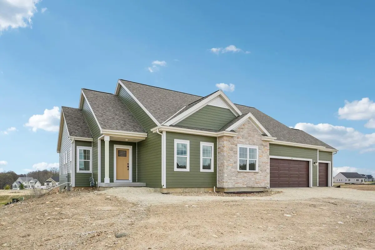 438 Sandstone STREET, Slinger, WI 53086 - #1