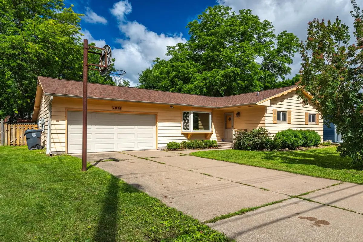 1018 28th STREET S, La Crosse, WI 54601 - #1