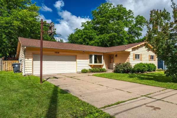 1018 28th STREET S, La Crosse, WI 54601