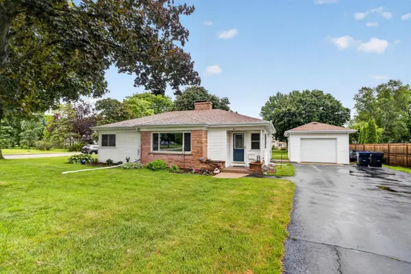 104 E Third AVENUE, Elkhorn, WI 53121