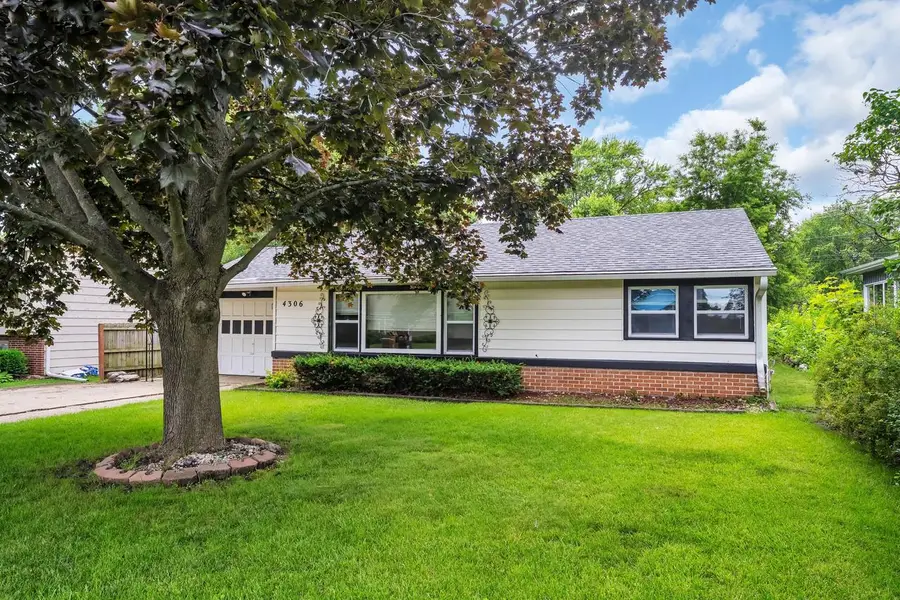 4306 South STREET, McHenry, IL 60050 - #3