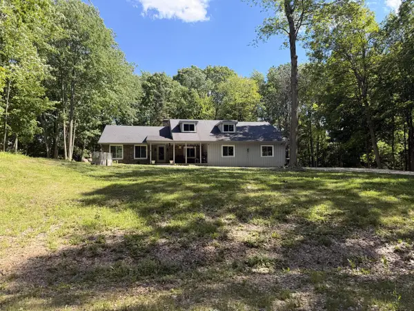3747 Maplewood COURT, Hubertus, WI 53033