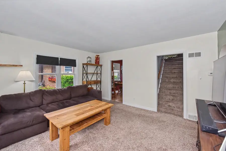 149 W Wabash AVENUE, Waukesha, WI 53186 - #2