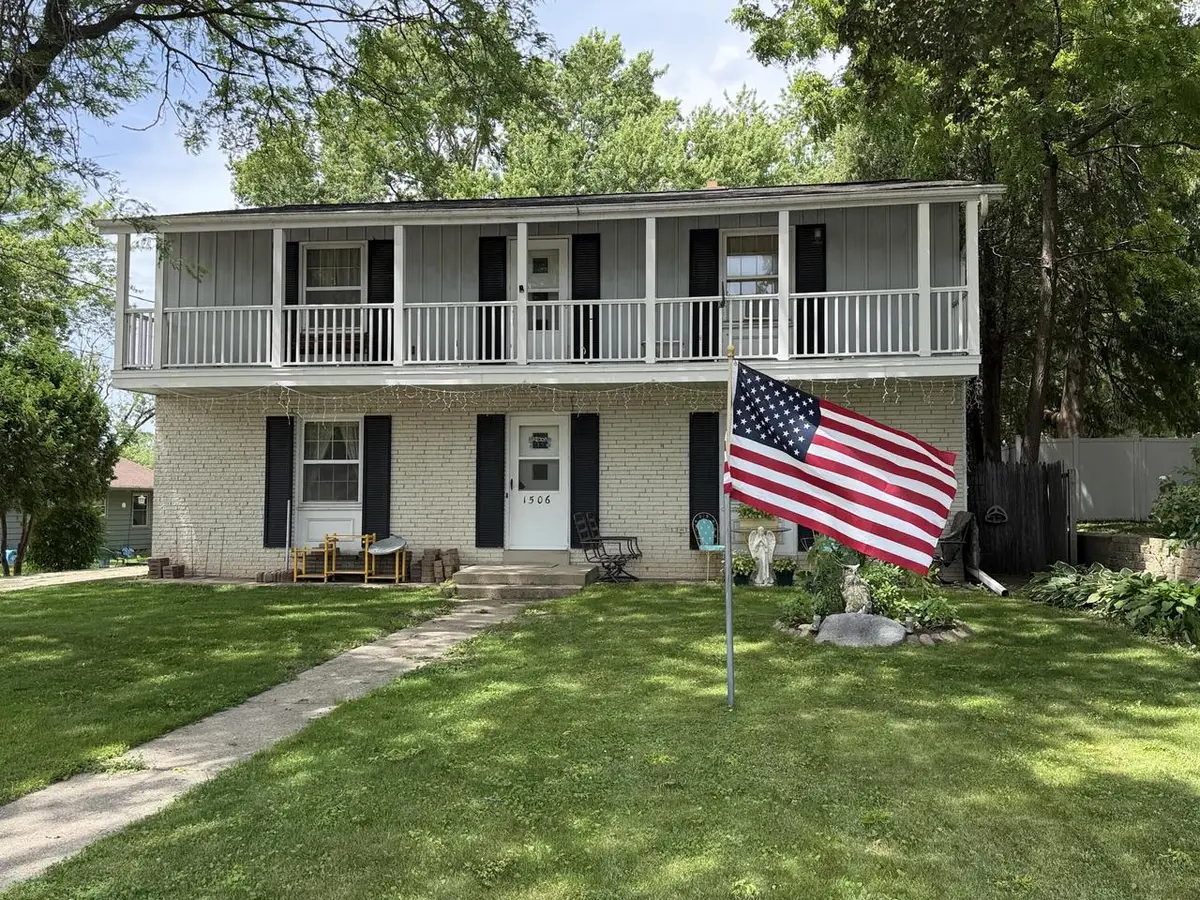 1506 E Main STREET, Watertown, WI 53094 - #1