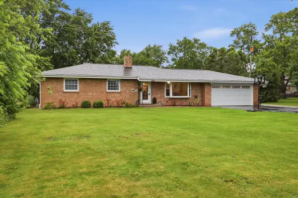 21204 North Cape STREET, Waterford, WI 53182