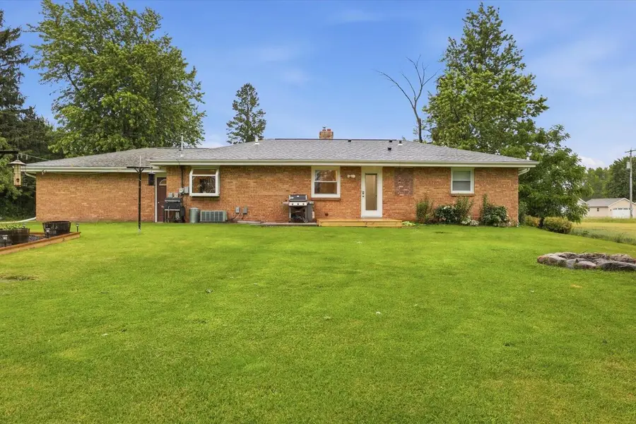 21204 North Cape STREET, Norway, WI 53182 - #2