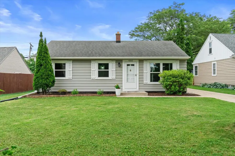 4342 Glenway STREET, Wauwatosa, WI 53222 - #2
