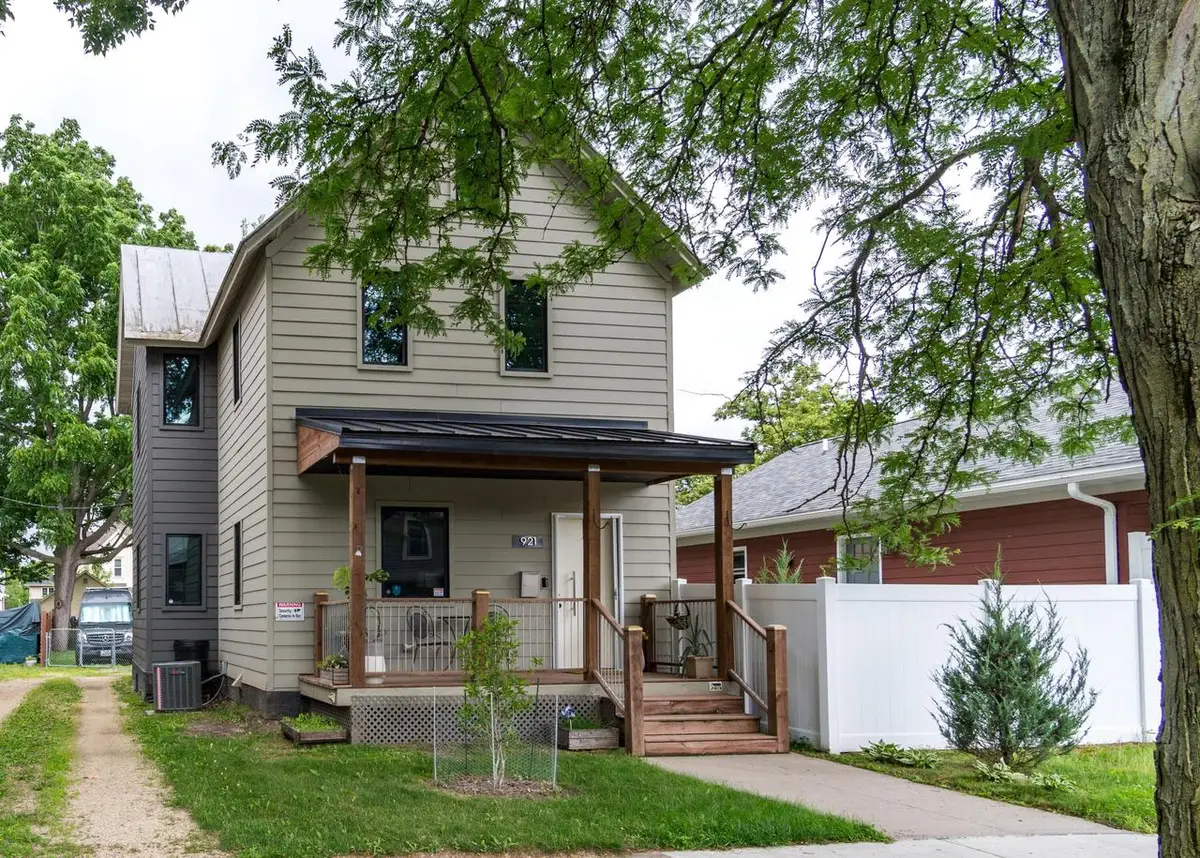 921 5th AVENUE S, La Crosse, WI 54601 - #1