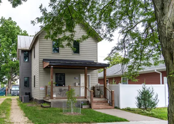 921 5th AVENUE S, La Crosse, WI 54601