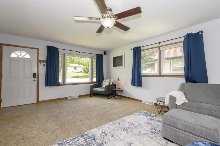 1109 Lawndale AVENUE, Waukesha, WI 53188 - #3