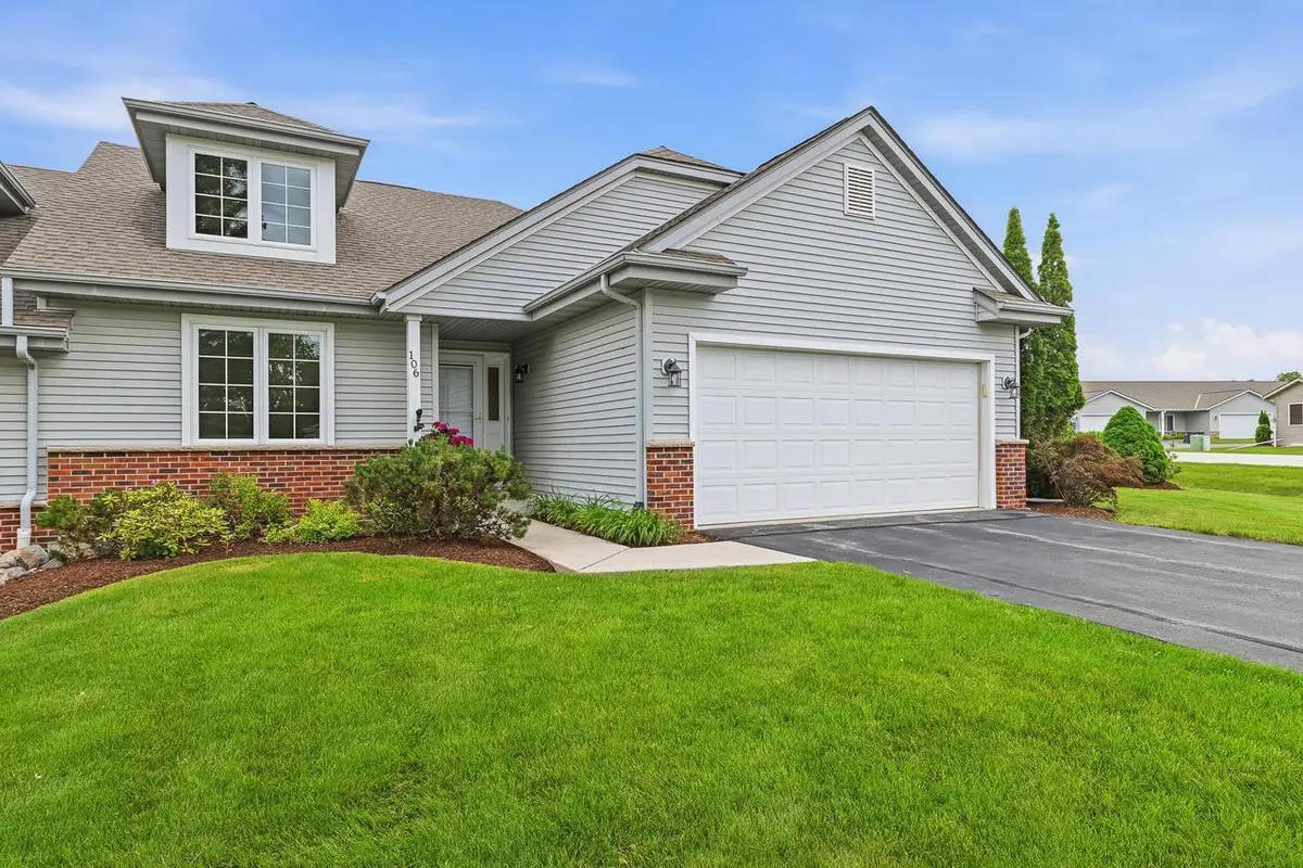 106 Sarahs WAY, Sheboygan Falls, WI 53085 - #1