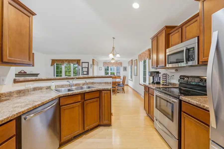 106 Sarahs WAY, Sheboygan Falls, WI 53085 - #2