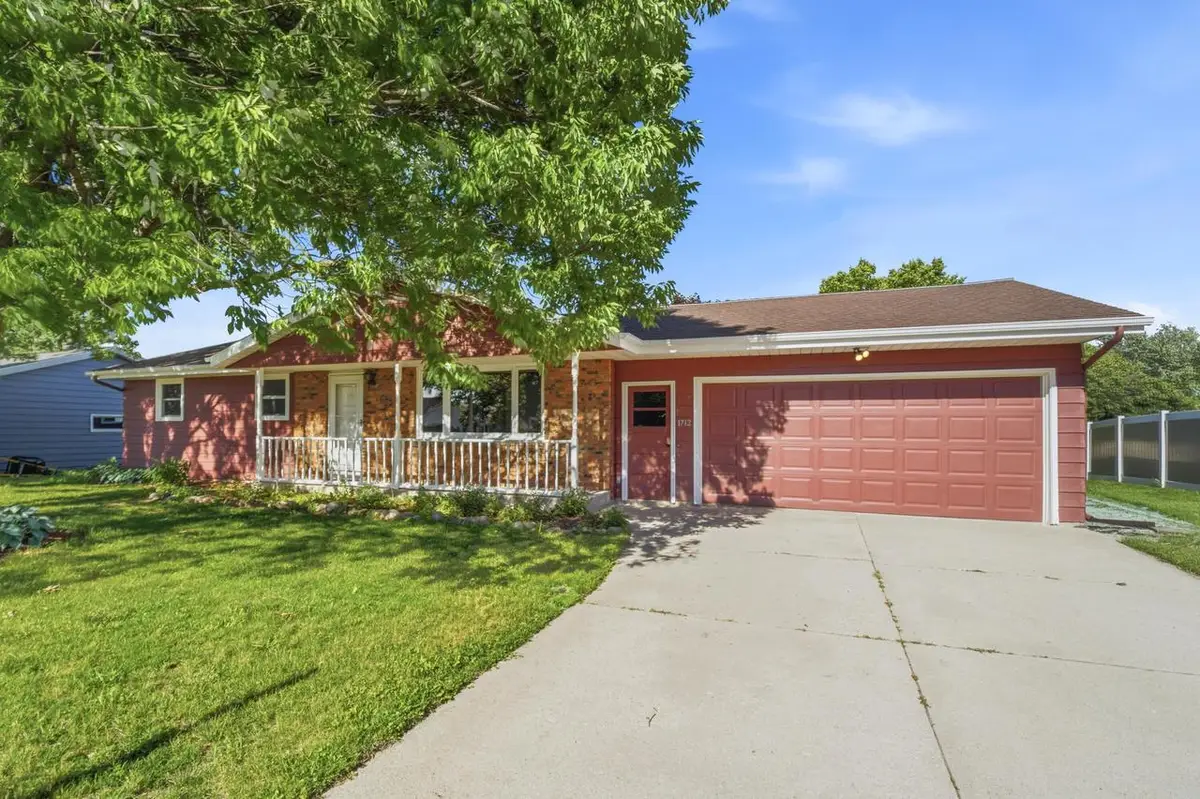 1712 McKinley STREET, New Holstein, WI 53061 - #1