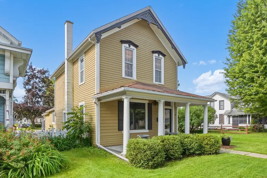 338 Oakton AVENUE, Pewaukee, WI 53072 - #2