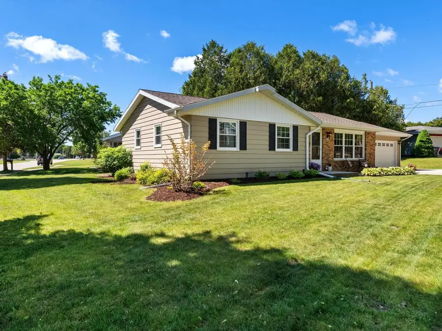 3113 North AVENUE, Sheboygan, WI 53083 - #2