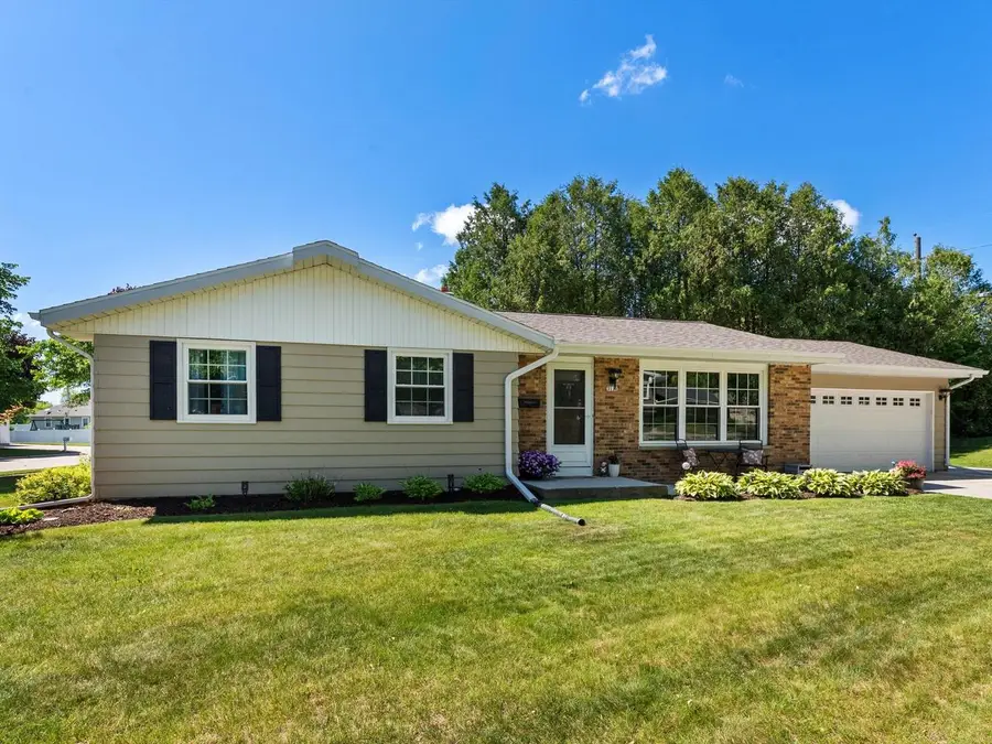 3113 North AVENUE, Sheboygan, WI 53083 - #3