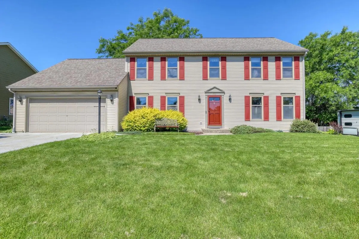 4461 S 116th STREET, Greenfield, WI 53228 - #1