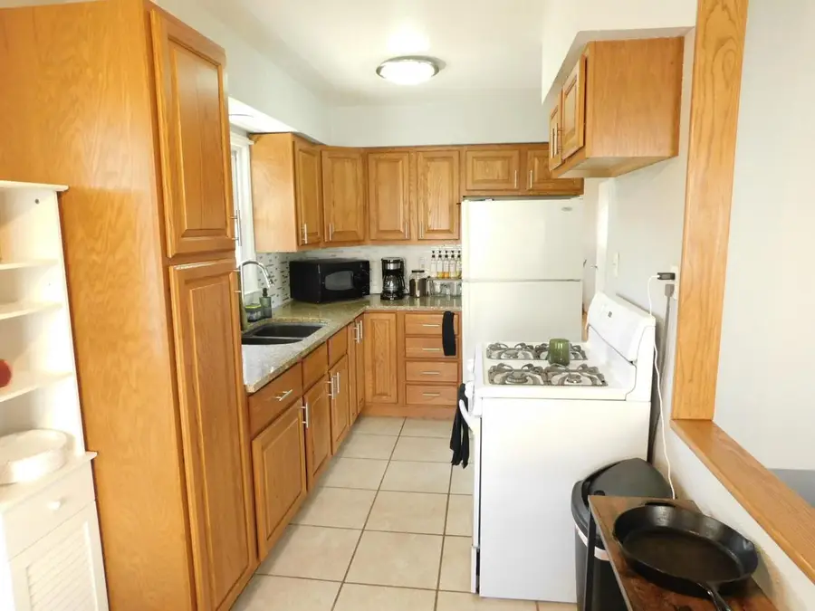 1531 Birch DRIVE, Waukesha, WI 53188 - #2