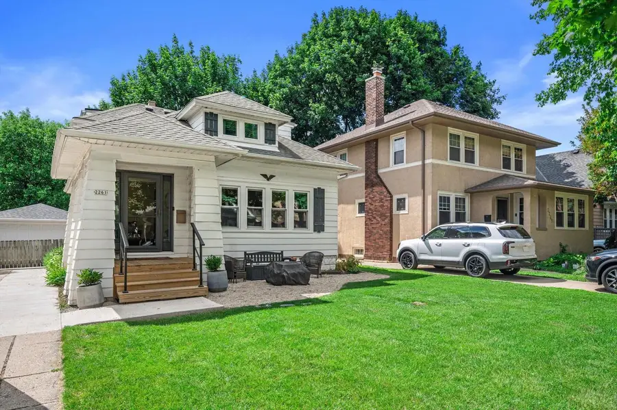 2261 N 59th STREET, Milwaukee, WI 53208 - #3