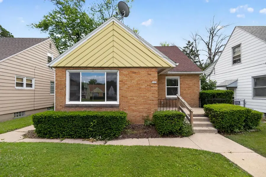 7107 W Beckett AVENUE, Milwaukee, WI 53216 - #3