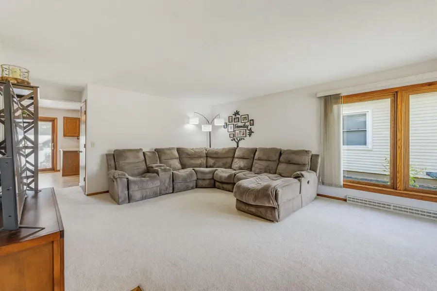 4656 N 118th STREET, Wauwatosa, WI 53225 - #2