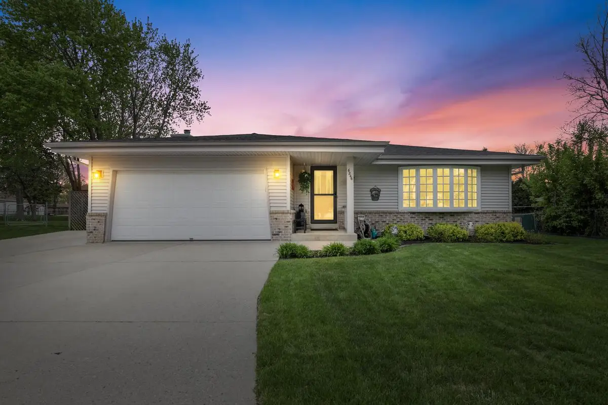 6846 S Juniper COURT, Oak Creek, WI 53154 - #1
