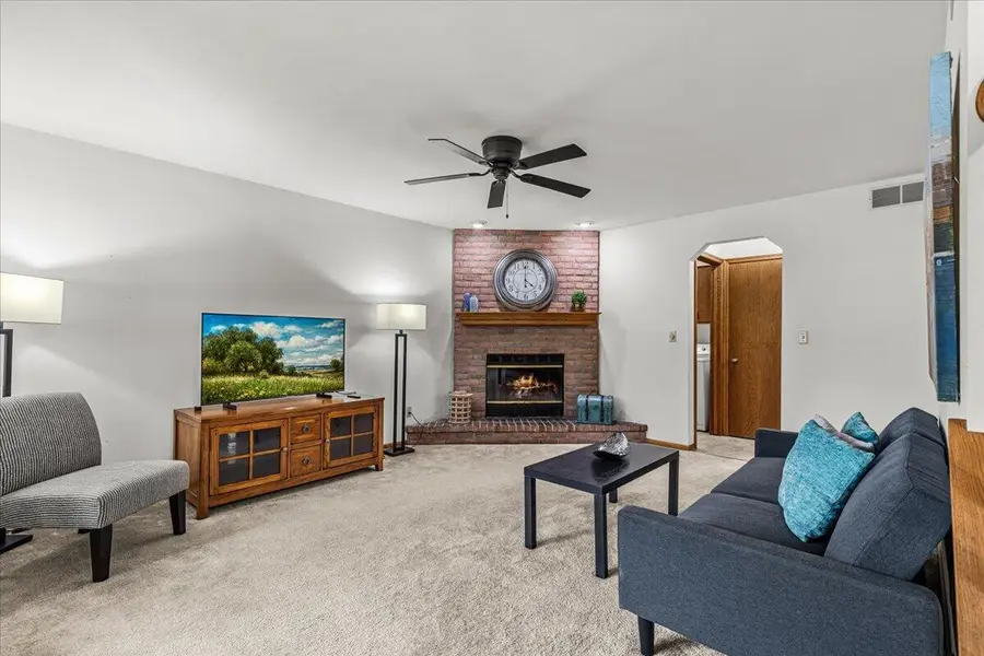 W158N10482 Fieldstone PASS, Germantown, WI 53022 - #3