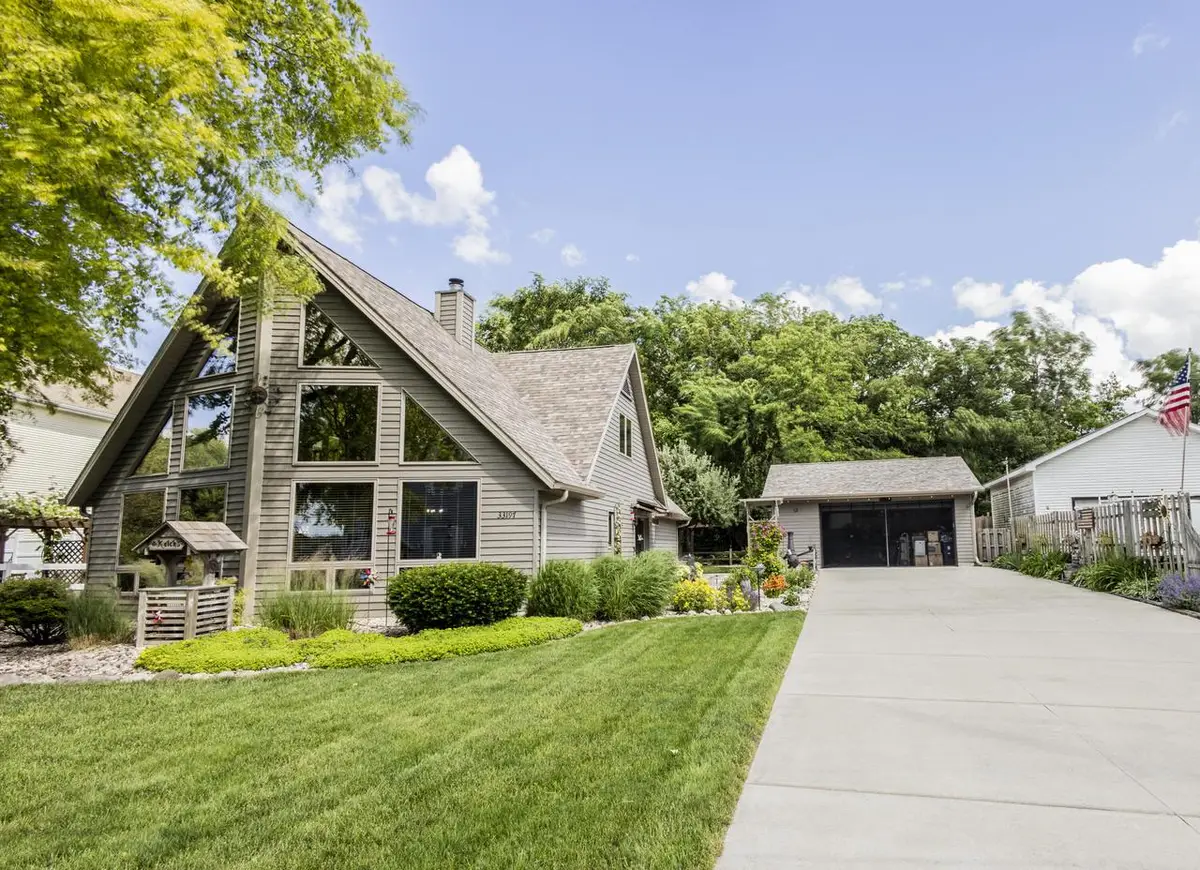 33197 S Lakeshore DRIVE, Burlington, WI 53105 - #1