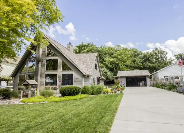 33197 S Lakeshore DRIVE, Burlington, WI 53105