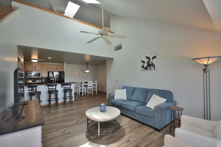 2955 W Drexel AVENUE #414, Franklin, WI 53132 - #2