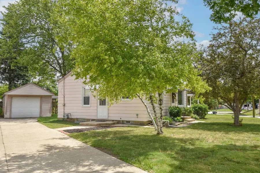 6639 W Bennett AVENUE, Milwaukee, WI 53219 - #2