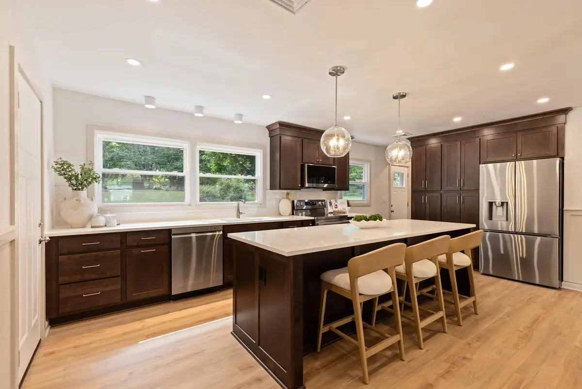 5235 S Oak Ridge DRIVE, New Berlin, WI 53146 - #1