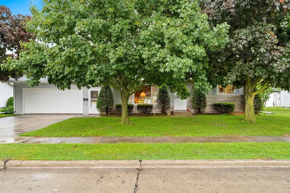 1619 Miriam ROAD, Manitowoc, WI 54220 - #1