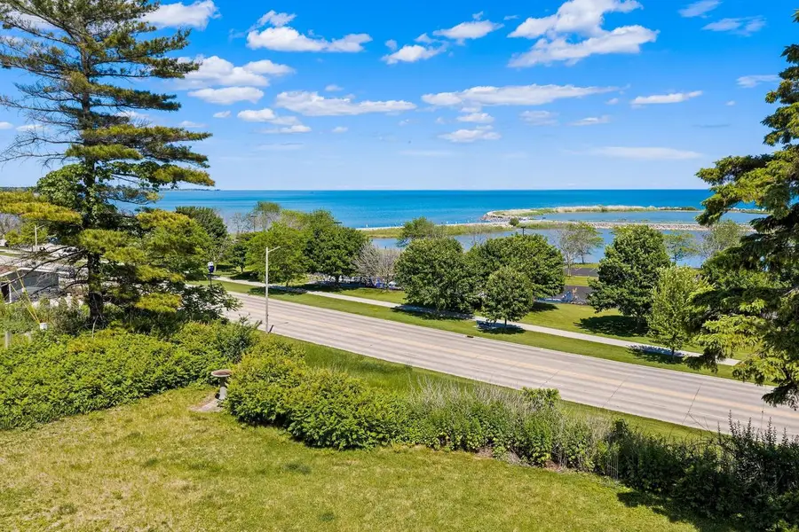315 Park STREET, Manitowoc, WI 54220 - #2