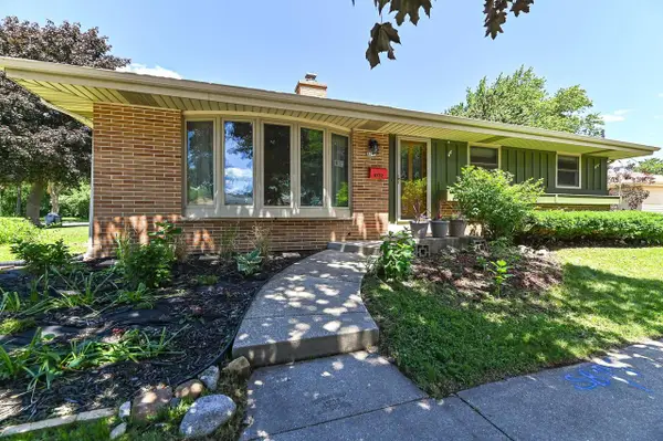 8732 W Burdick AVENUE, Milwaukee, WI 53227